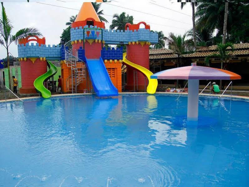 Golden Palace Hotel Tagum Dış mekan fotoğraf